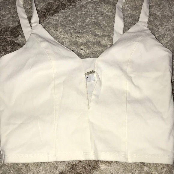 Solemio white crop top - Picture 2 of 2